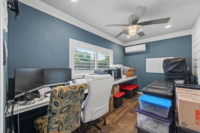 9820 W Shore Drive, Willis, TX 77318