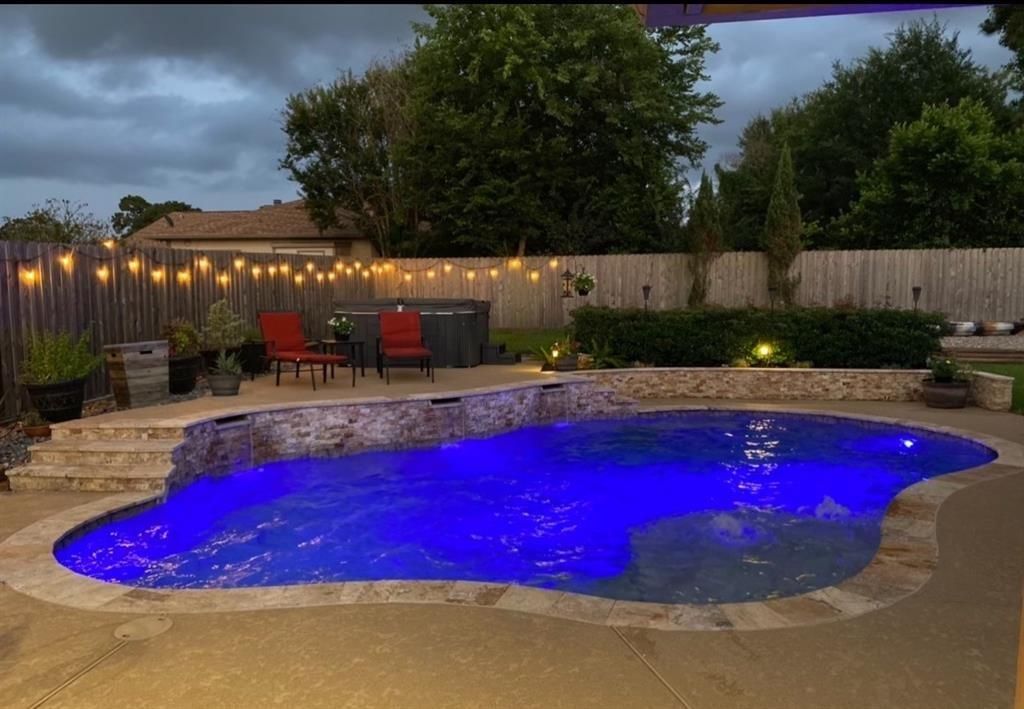 9820 W Shore Drive, Willis, TX 77318