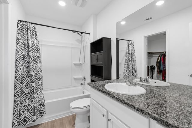 2818 MILLIKAN DR, Converse, TX 78109