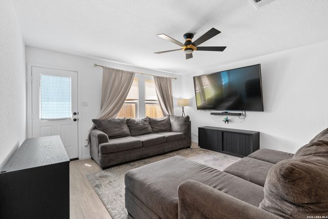 2818 MILLIKAN DR, Converse, TX 78109