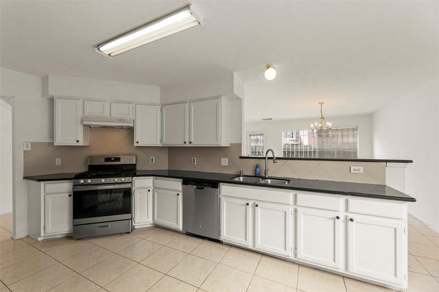 8226 Gold Tee Drive, Houston, TX 77036