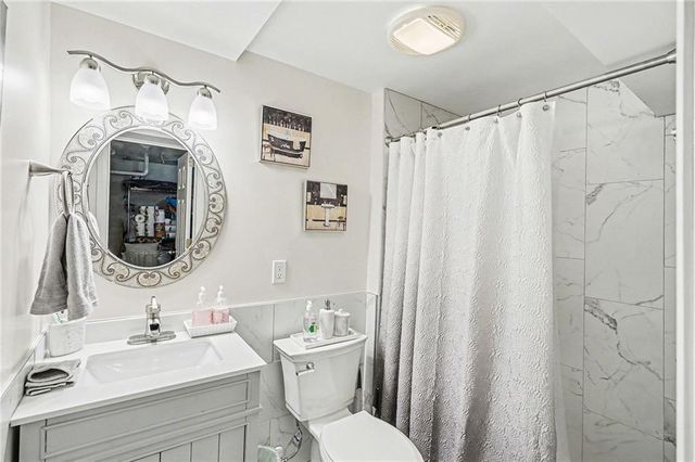 1810 N 94th Street, Kansas City, KS 66112