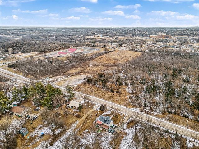 1810 N 94th Street, Kansas City, KS 66112