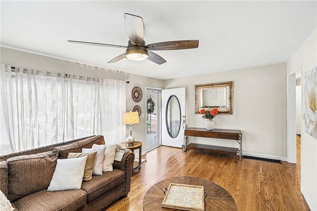 1810 N 94th Street, Kansas City, KS 66112