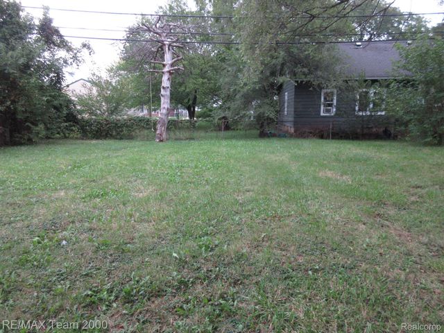 1848 Garfield Avenue, Lincoln Park, MI 48146