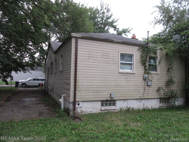 1848 Garfield Avenue, Lincoln Park, MI 48146