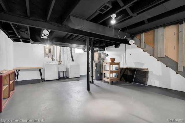 1035 N Old Woodward Avenue 5, Birmingham, MI 48009