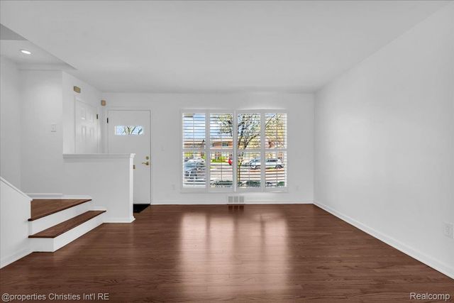 1035 N Old Woodward Avenue 5, Birmingham, MI 48009