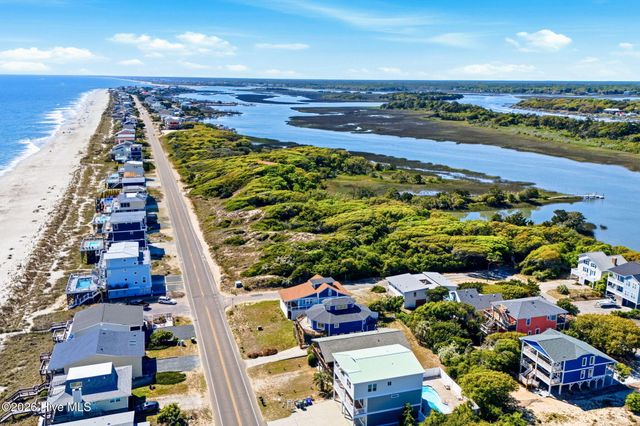 3929 W Dolphin Drive, Oak Island, NC 28465