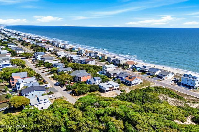 3929 W Dolphin Drive, Oak Island, NC 28465