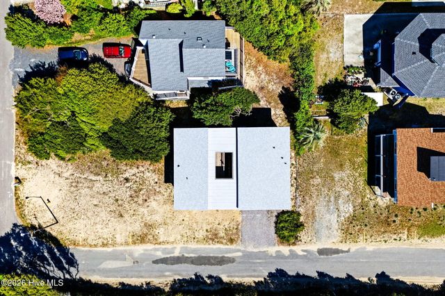 3929 W Dolphin Drive, Oak Island, NC 28465