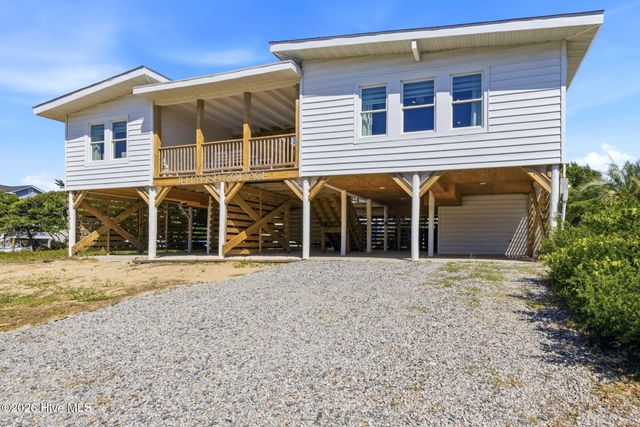 3929 W Dolphin Drive, Oak Island, NC 28465