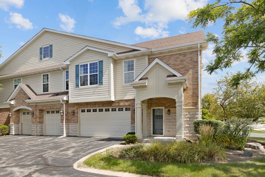 1376 Scarboro Road 1003, Schaumburg, IL 60193