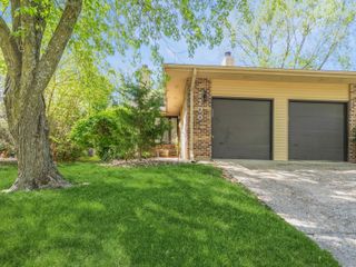 5200 Twana Drive, Des Moines, IA 50310
