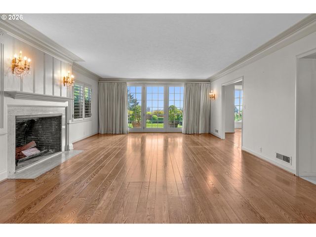 1784 Sw MONTGOMERY Dr, Portland, OR 97201