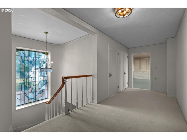 1784 Sw MONTGOMERY Dr, Portland, OR 97201
