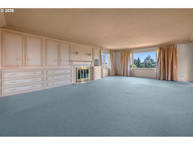 1784 Sw MONTGOMERY Dr, Portland, OR 97201