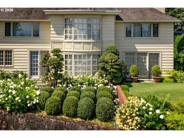 1784 Sw MONTGOMERY Dr, Portland, OR 97201