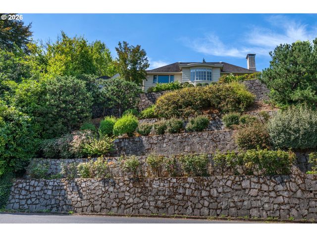 1784 Sw MONTGOMERY Dr, Portland, OR 97201