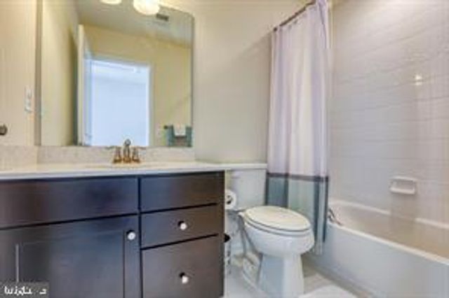 296 WOOD TRESTLE TER SE, Leesburg, VA 20175