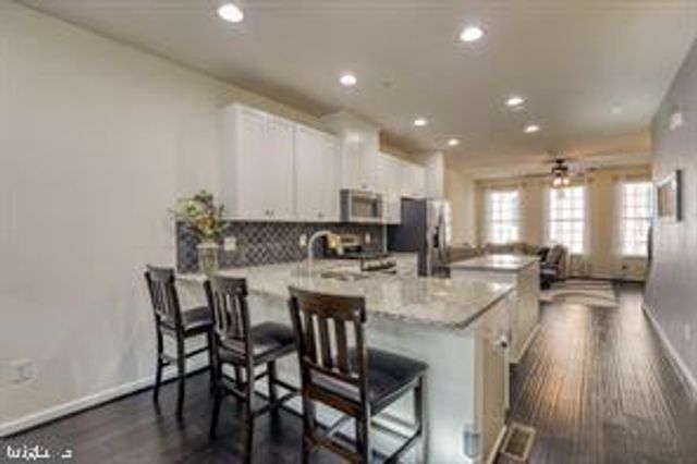 296 WOOD TRESTLE TER SE, Leesburg, VA 20175