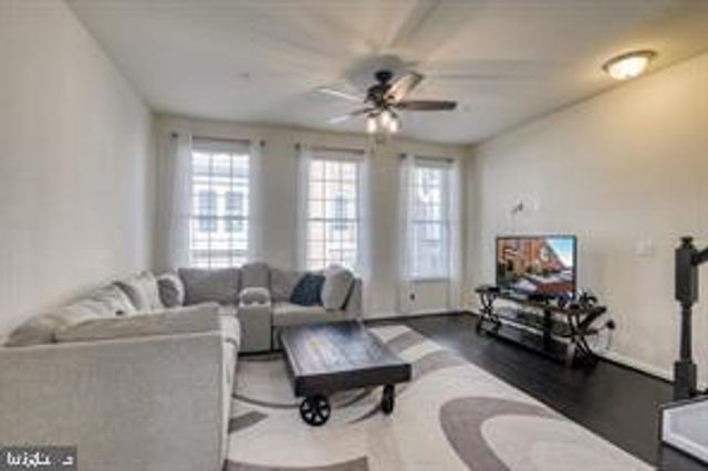 296 WOOD TRESTLE TER SE, Leesburg, VA 20175