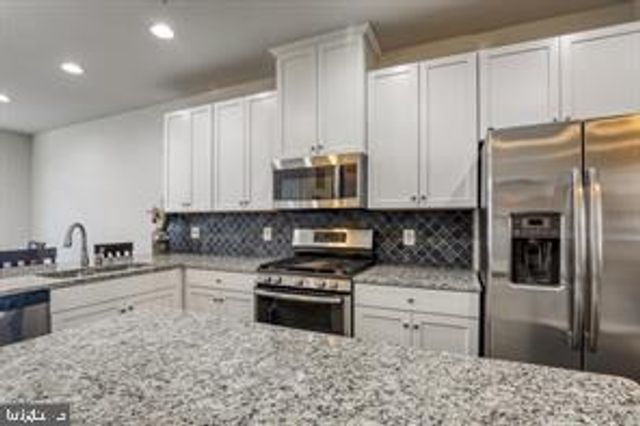 296 WOOD TRESTLE TER SE, Leesburg, VA 20175