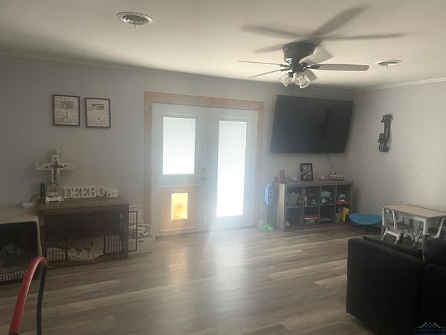 802 Pamela Dr, Marshall, TX 75672