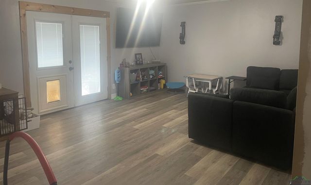 802 Pamela Dr, Marshall, TX 75672