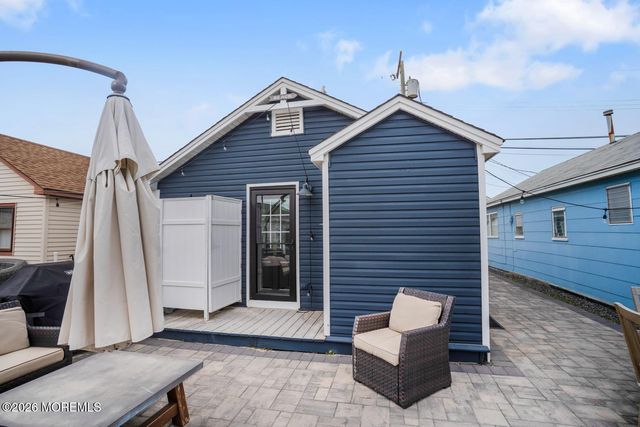 26 5th Lane, South Seaside Park, NJ 08752