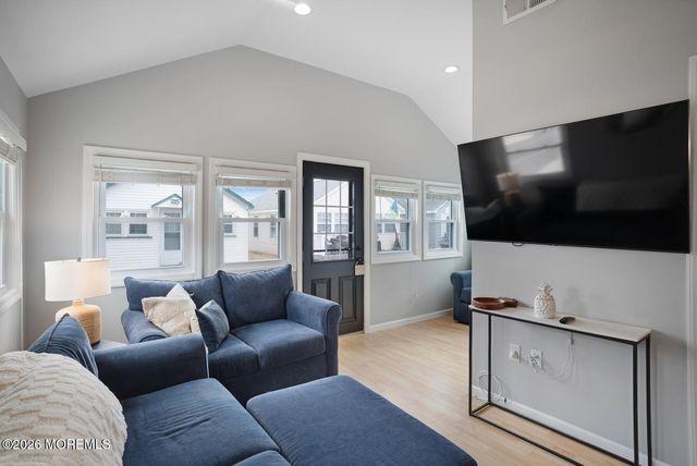 26 5th Lane, South Seaside Park, NJ 08752