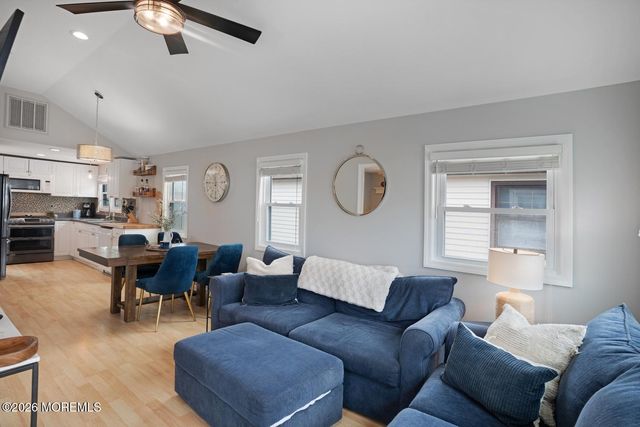 26 5th Lane, South Seaside Park, NJ 08752