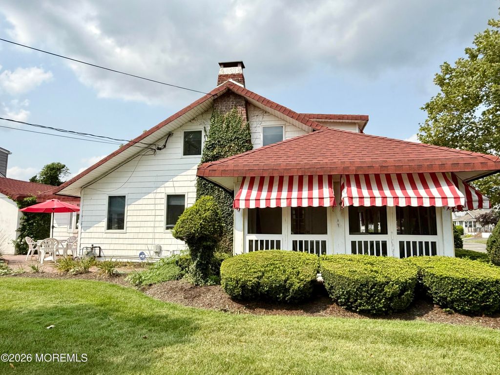 1711 Snyder Avenue, Belmar, NJ 07719
