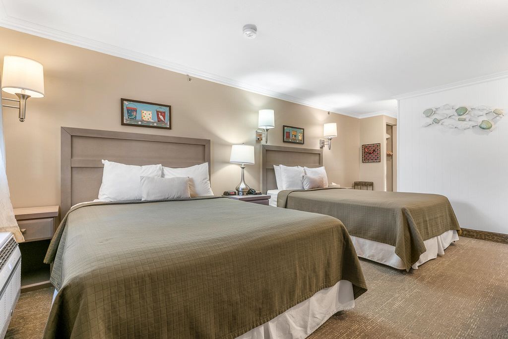 733 Post Road 222, Wells, ME 04090 — photo 2