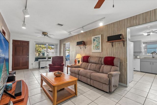 1602 27TH STREET W, Bradenton, FL 34205