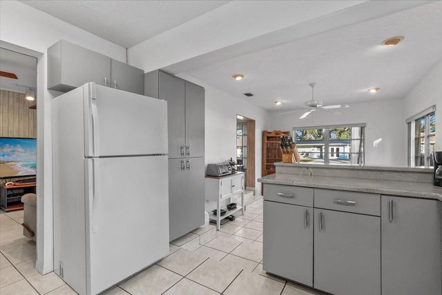 1602 27TH STREET W, Bradenton, FL 34205