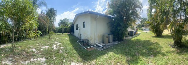 14574 Shadow Wood Lane, Delray Beach, FL 33484