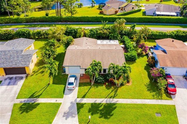 14574 Shadow Wood Lane, Delray Beach, FL 33484