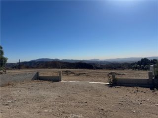 11252 Barca Drive, Sylmar, CA 91342