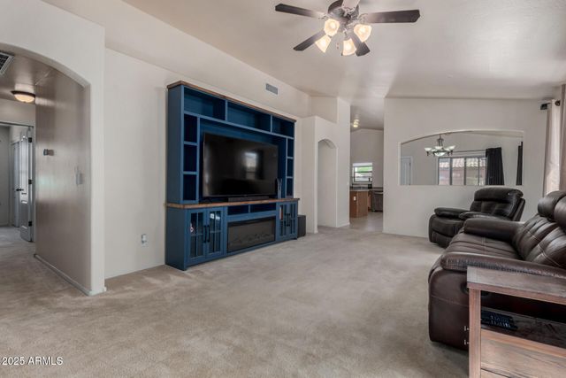 25221 W CLANTON Avenue, Buckeye, AZ 85326