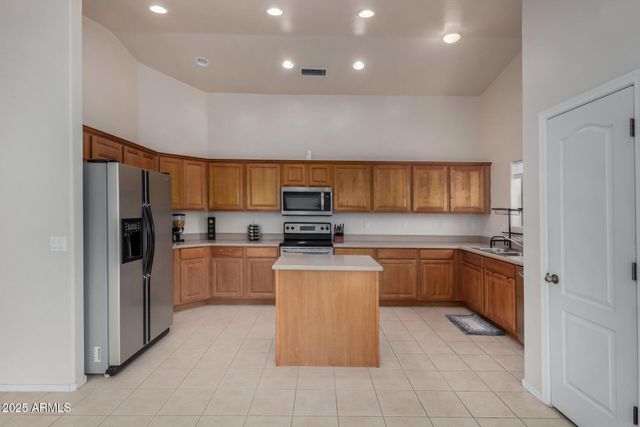 25221 W CLANTON Avenue, Buckeye, AZ 85326