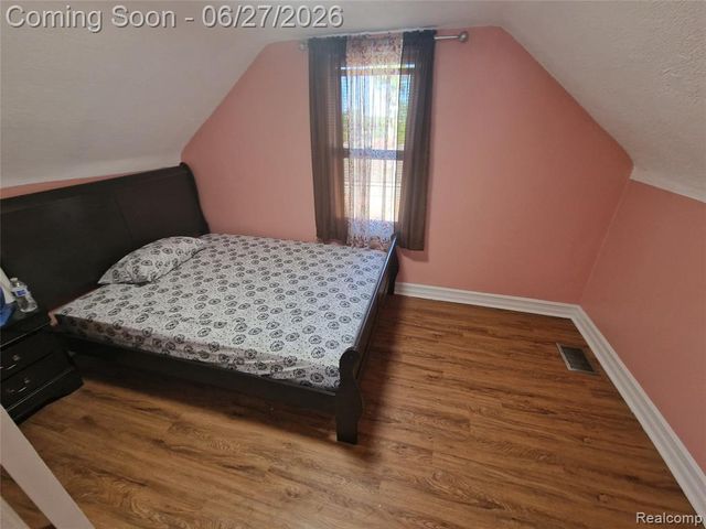 4320 Frazho Road, Warren, MI 48091