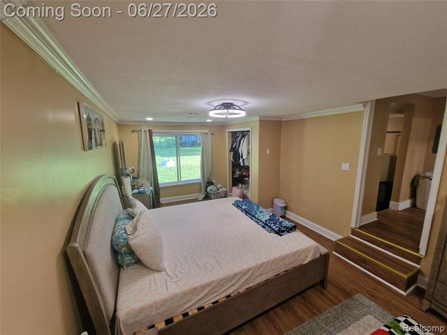 4320 Frazho Road, Warren, MI 48091
