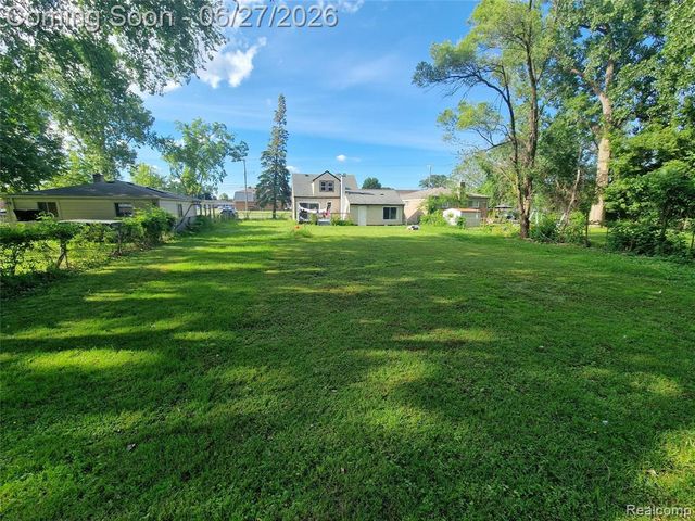 4320 Frazho Road, Warren, MI 48091