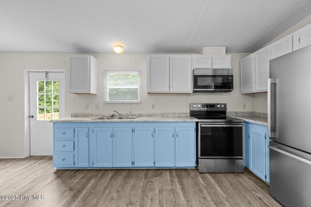 192 King Estates Road, Jacksonville, NC 28540