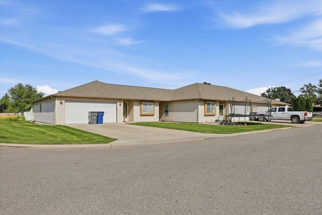 1721 N Bessie Ln, Spokane Valley, WA 99212