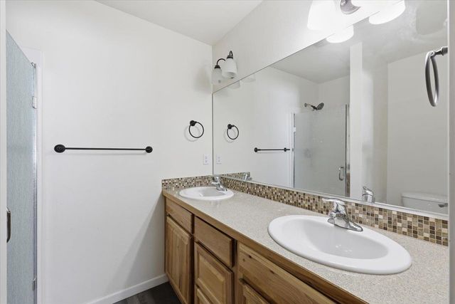 1721 N Bessie Ln, Spokane Valley, WA 99212