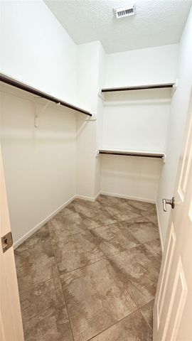 305 Reinicke Street, Houston, TX 77007