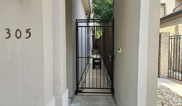 305 Reinicke Street, Houston, TX 77007