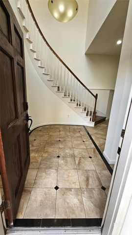 305 Reinicke Street, Houston, TX 77007